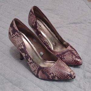 Like New Snakeskin Pumps
